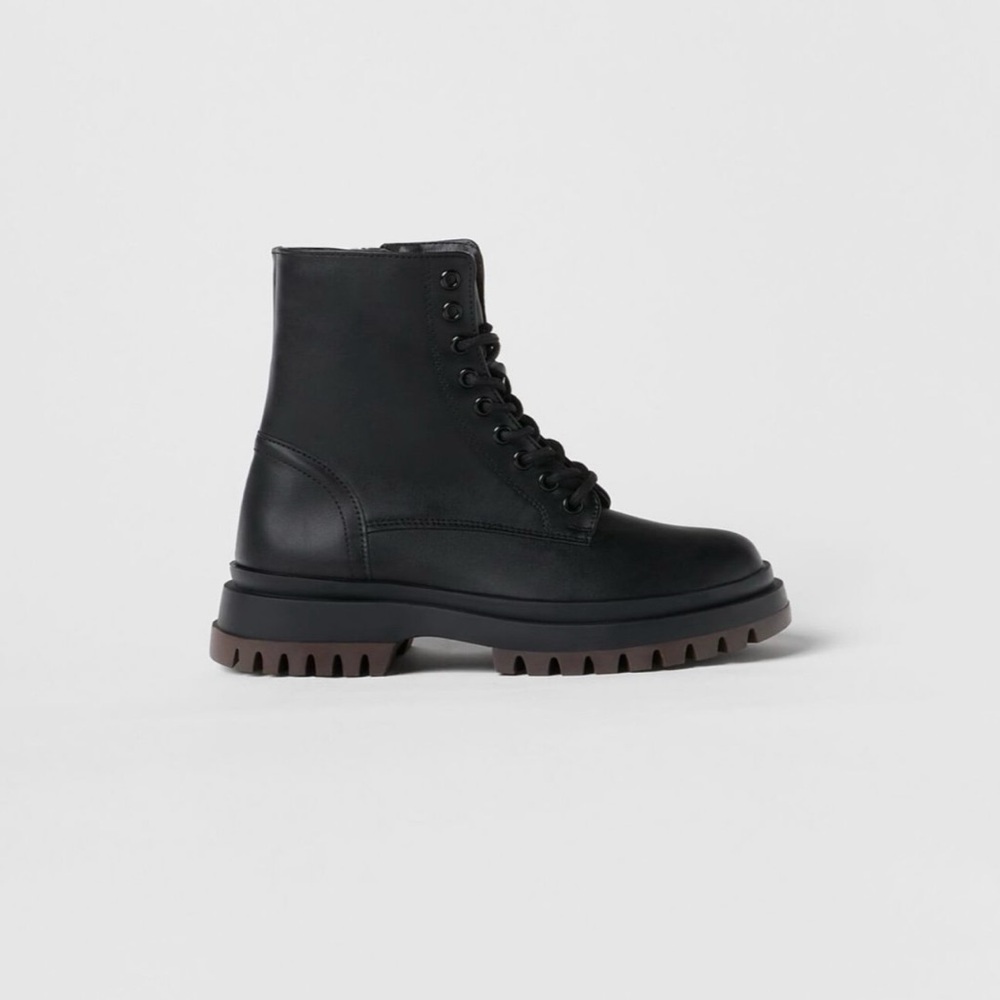 NEW ZARA Kids Contrasting Sole Ankle Laced Boots Size 1 (8.0 INCHES)